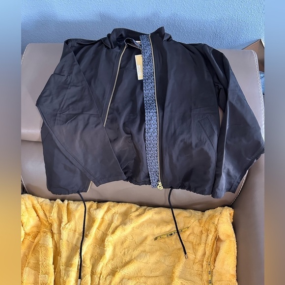 Black Michael Kors jacket🖤MK LOGO windbreaker gold zipper black zip up hoodie - Picture 13 of 14